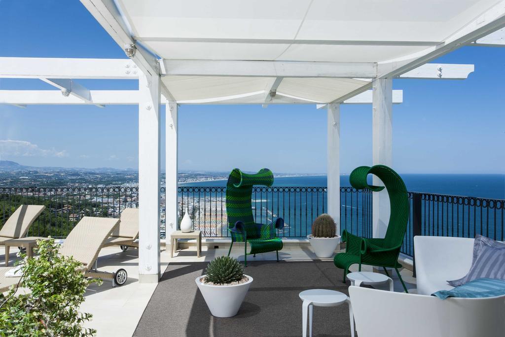 Hotel Posillipo Gabicce Mare Extérieur photo